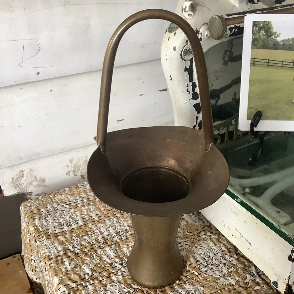 Vintage Brass Basket Vase - Picture 4 of 6